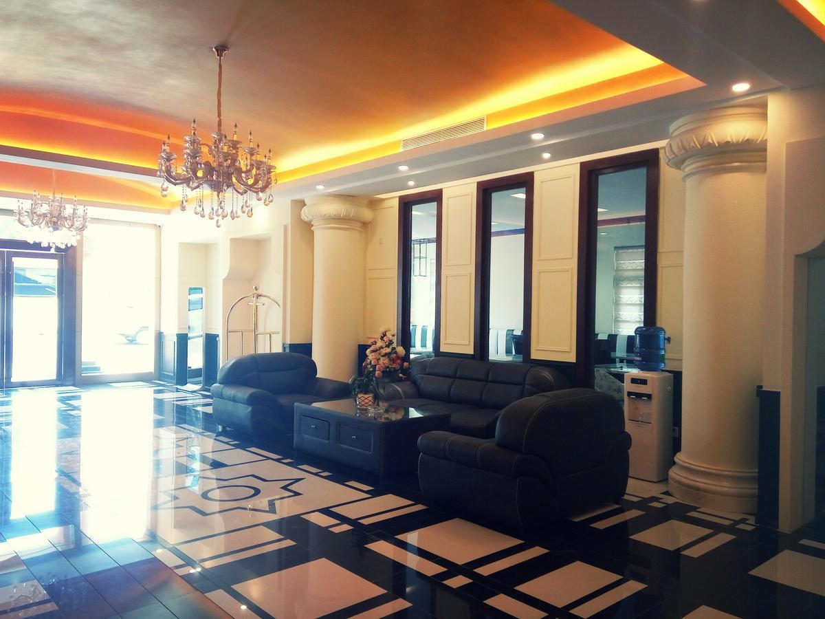 Royal Holiday Hotel Γιανγκόν Εξωτερικό φωτογραφία