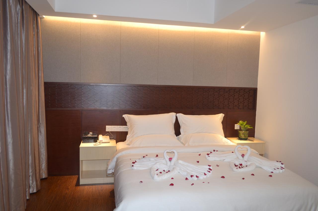 Royal Holiday Hotel Γιανγκόν Εξωτερικό φωτογραφία