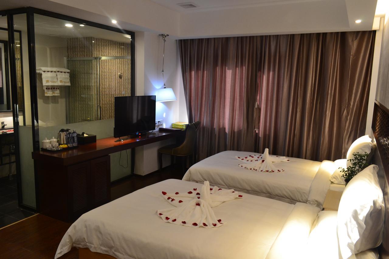 Royal Holiday Hotel Γιανγκόν Εξωτερικό φωτογραφία