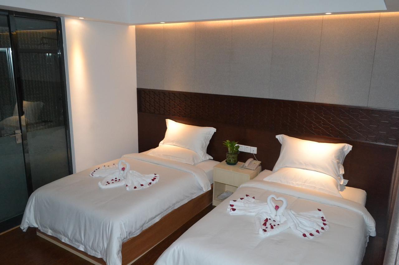 Royal Holiday Hotel Γιανγκόν Εξωτερικό φωτογραφία