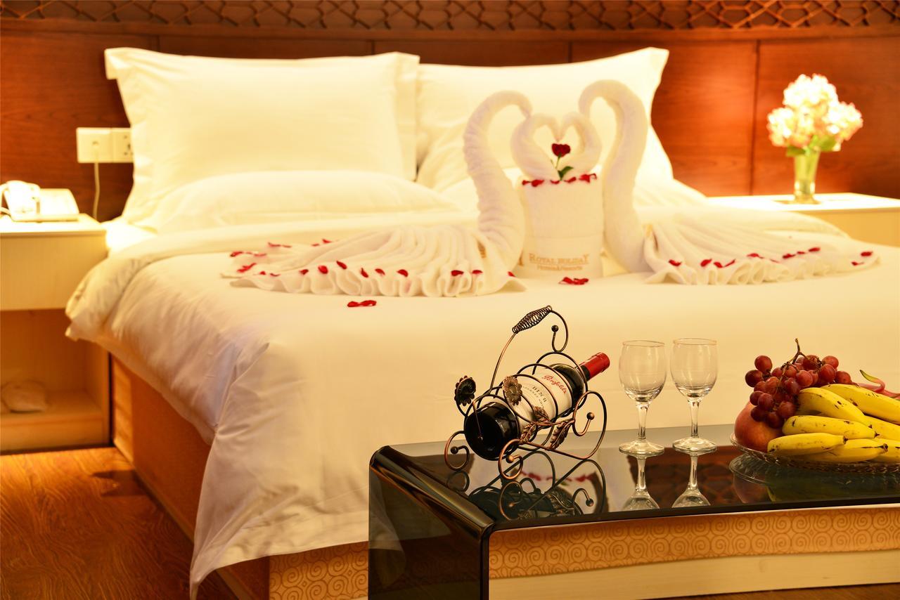 Royal Holiday Hotel Γιανγκόν Εξωτερικό φωτογραφία